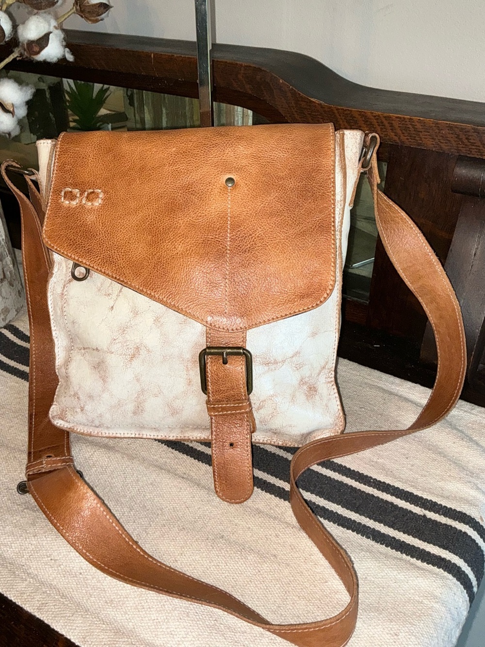 Bed Stu Leather Venice Beach Crossbody Nectar Tan Rustic Retail $240